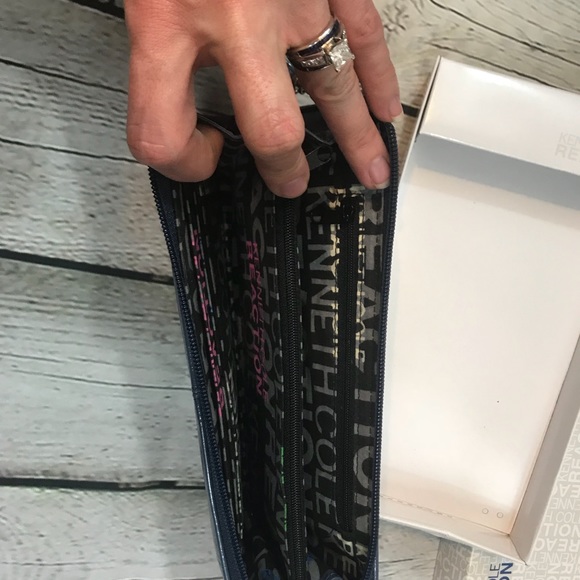 Kenneth Cole Wallet - Picture 2 of 2